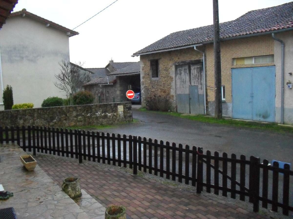 Hotel l'ancienne épicerie Oradour-sur-Glane Esterno foto